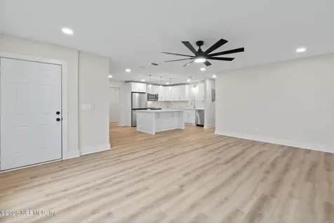 10856 Hawaii Drive S Jacksonville FL 32246