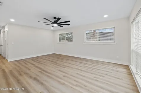 10856 Hawaii Drive S Jacksonville FL 32246
