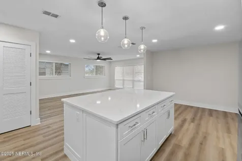 10856 Hawaii Drive S Jacksonville FL 32246