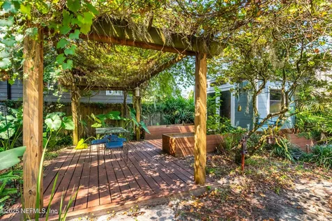 1820 Shadowlawn Street Jacksonville FL 32205