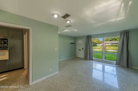 723 Montego Road W Jacksonville FL 32216