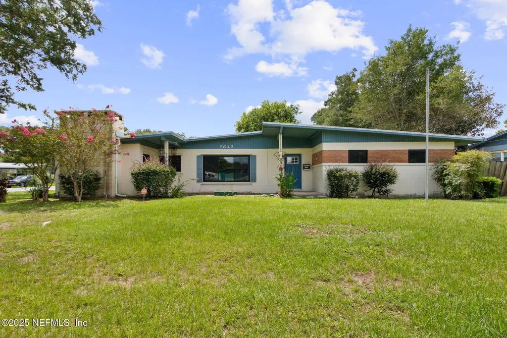 5642 Bradshaw Street Jacksonville FL 32277