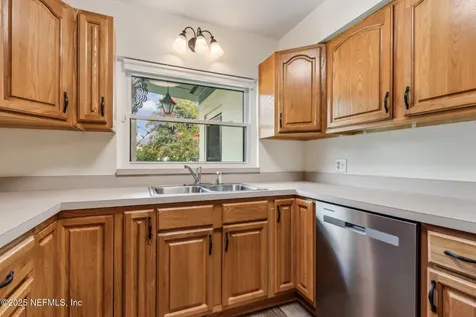 5642 Bradshaw Street Jacksonville FL 32277