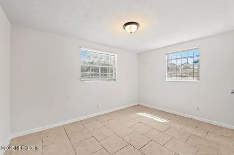 4504 Lincrest Drive S Jacksonville FL 32208