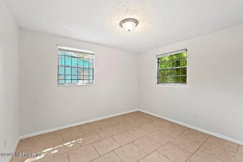 4504 Lincrest Drive S Jacksonville FL 32208