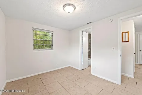 4504 Lincrest Drive S Jacksonville FL 32208