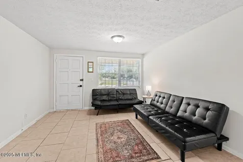 4504 Lincrest Drive S Jacksonville FL 32208
