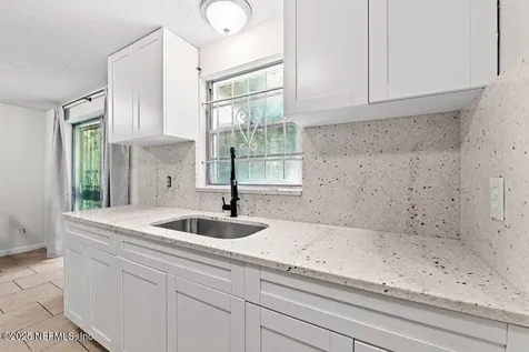 4504 Lincrest Drive S Jacksonville FL 32208