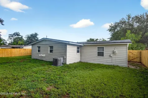 10721 Indies Drive N Jacksonville FL 32246