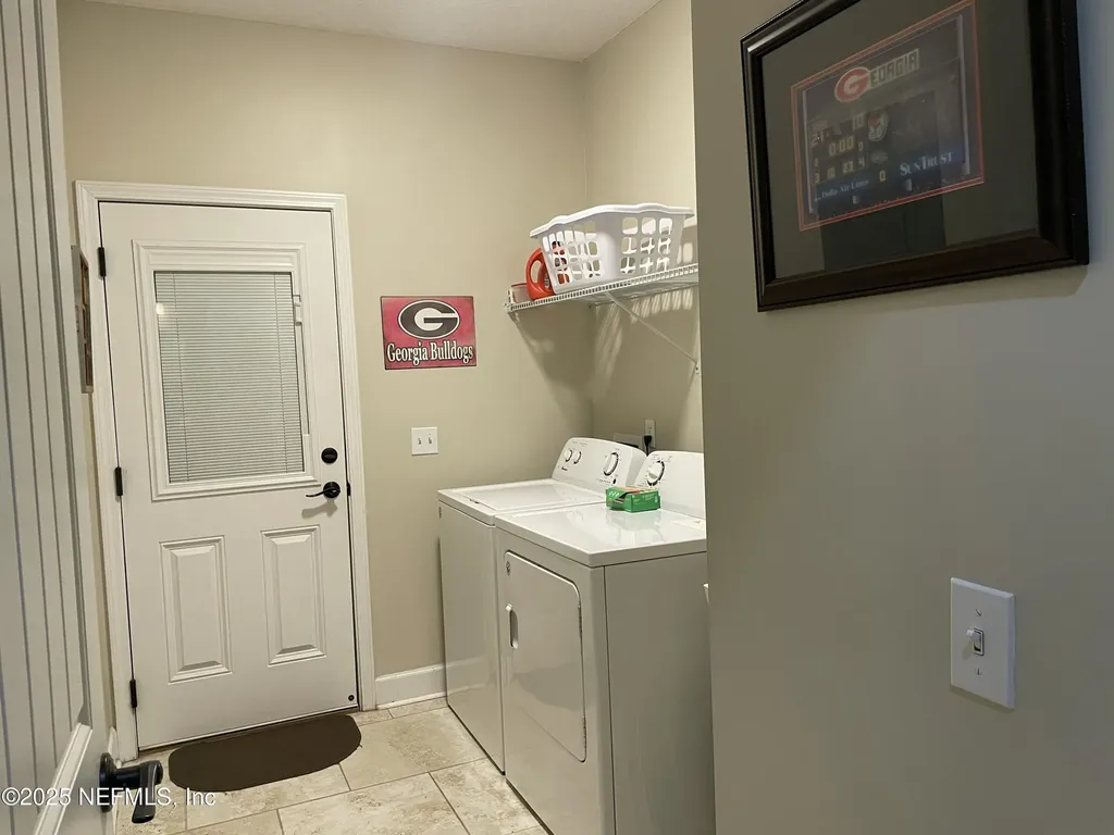 14253 Hunters Ridge W Glen St. Mary FL 32040