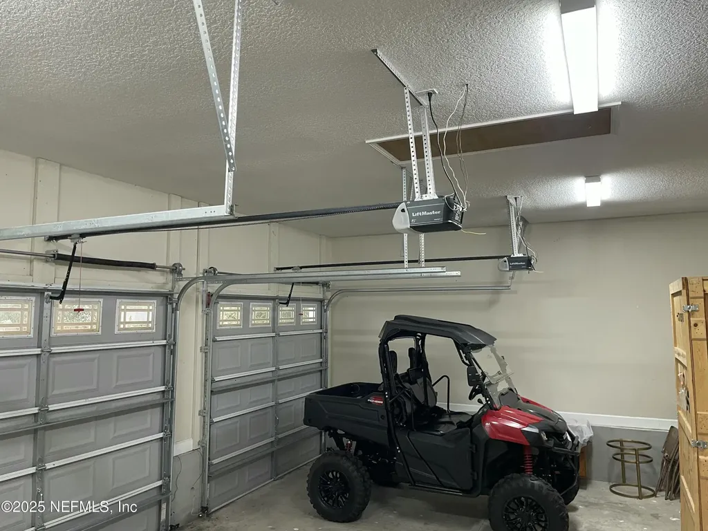 14253 Hunters Ridge W Glen St. Mary FL 32040