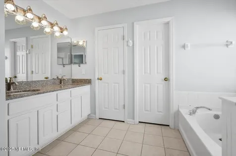 5894 Parkstone Crossing Drive Jacksonville FL 32258