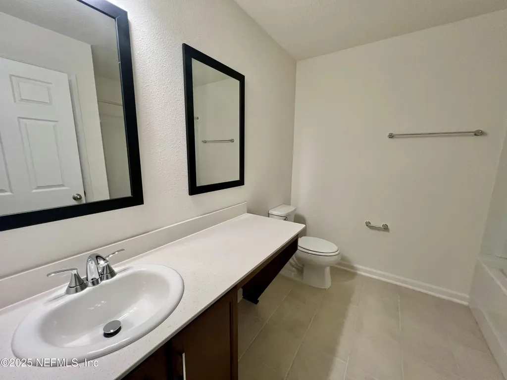 8273 Hawkes Meadow Drive Jacksonville FL 32219