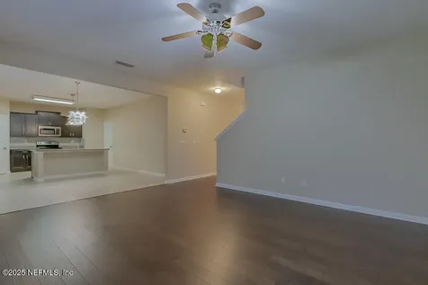 4586 Temple Lakes Drive Jacksonville FL 32257