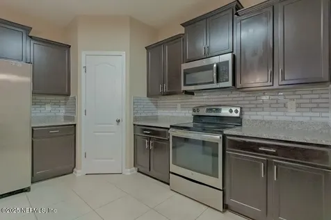 4586 Temple Lakes Drive Jacksonville FL 32257