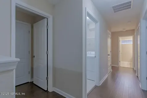 4586 Temple Lakes Drive Jacksonville FL 32257