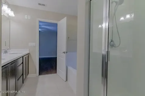 4586 Temple Lakes Drive Jacksonville FL 32257