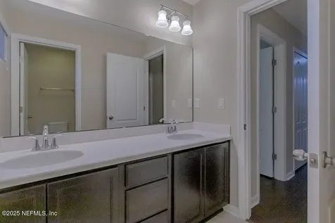 4586 Temple Lakes Drive Jacksonville FL 32257