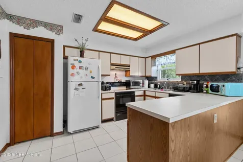 8509 Iveystone Court Jacksonville FL 32244