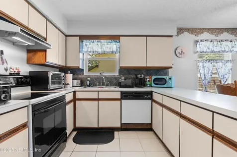 8509 Iveystone Court Jacksonville FL 32244