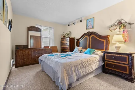 8509 Iveystone Court Jacksonville FL 32244