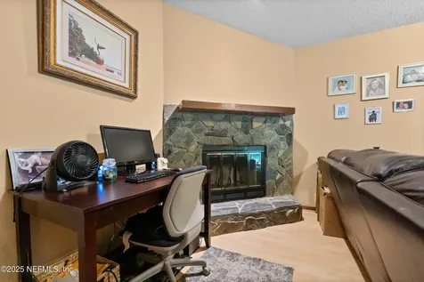 8509 Iveystone Court Jacksonville FL 32244