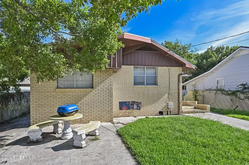 5635 Atlee Avenue Jacksonville FL 32205