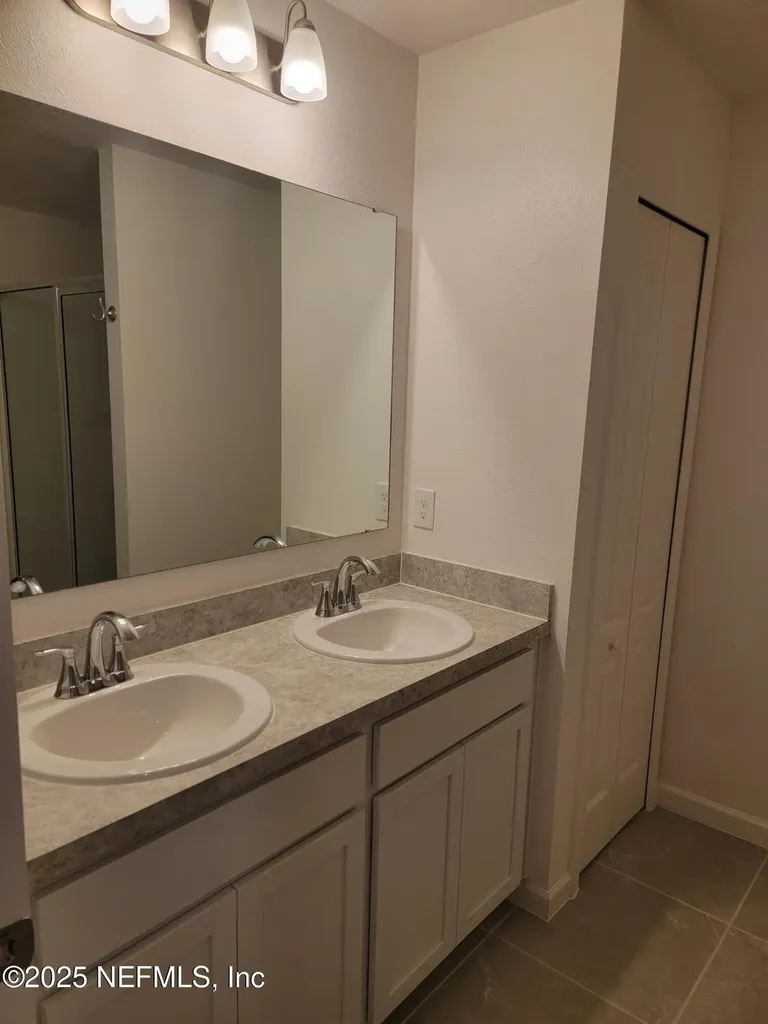 3215 Penny Cove Lane Jacksonville FL 32218