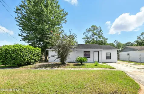 7403 John F Kennedy Drive W Jacksonville FL 32219