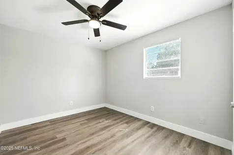 7403 John F Kennedy Drive W Jacksonville FL 32219