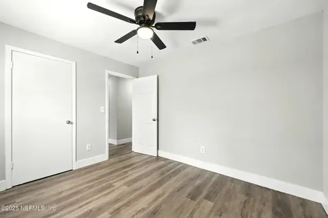 7403 John F Kennedy Drive W Jacksonville FL 32219