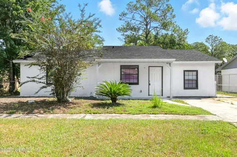 7403 John F Kennedy Drive W Jacksonville FL 32219