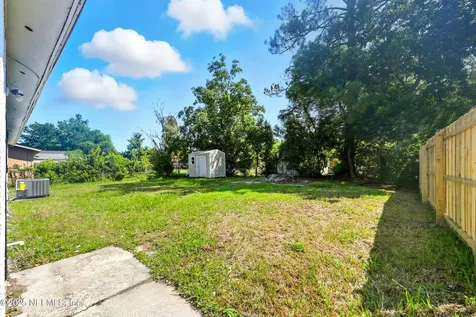 7403 John F Kennedy Drive W Jacksonville FL 32219