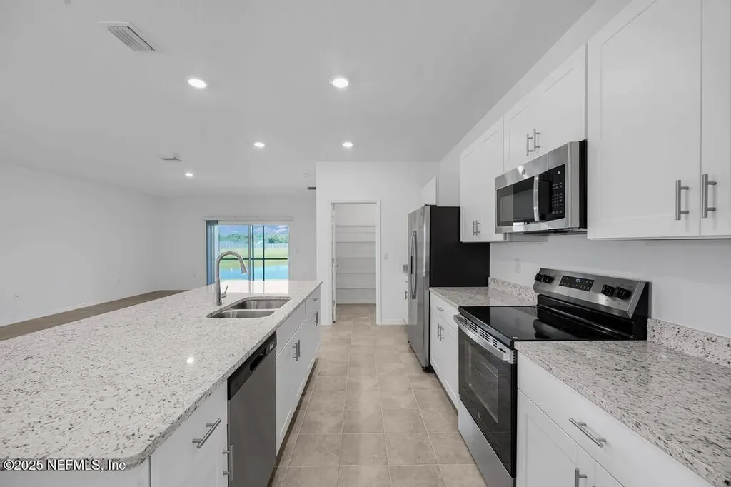 8148 Archibald Terrace Jacksonville FL 32219