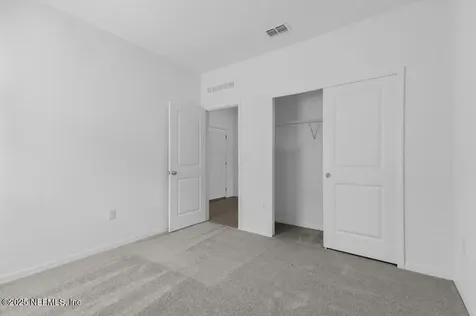 8142 Archibald Terrace Jacksonville FL 32219