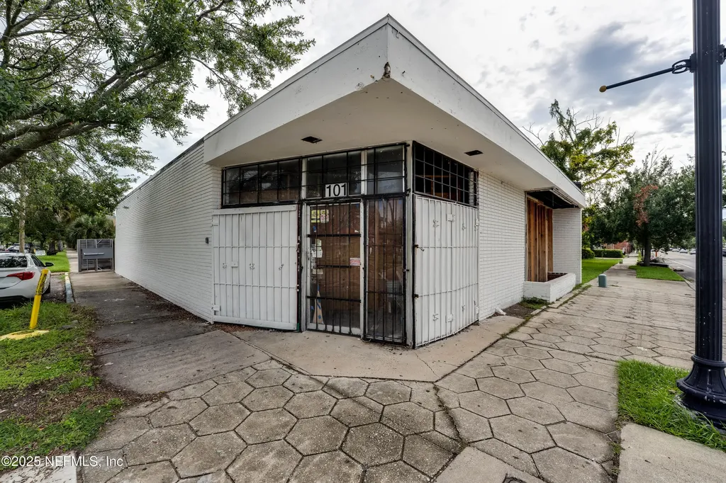 101 E 8th Street Jacksonville FL 32206
