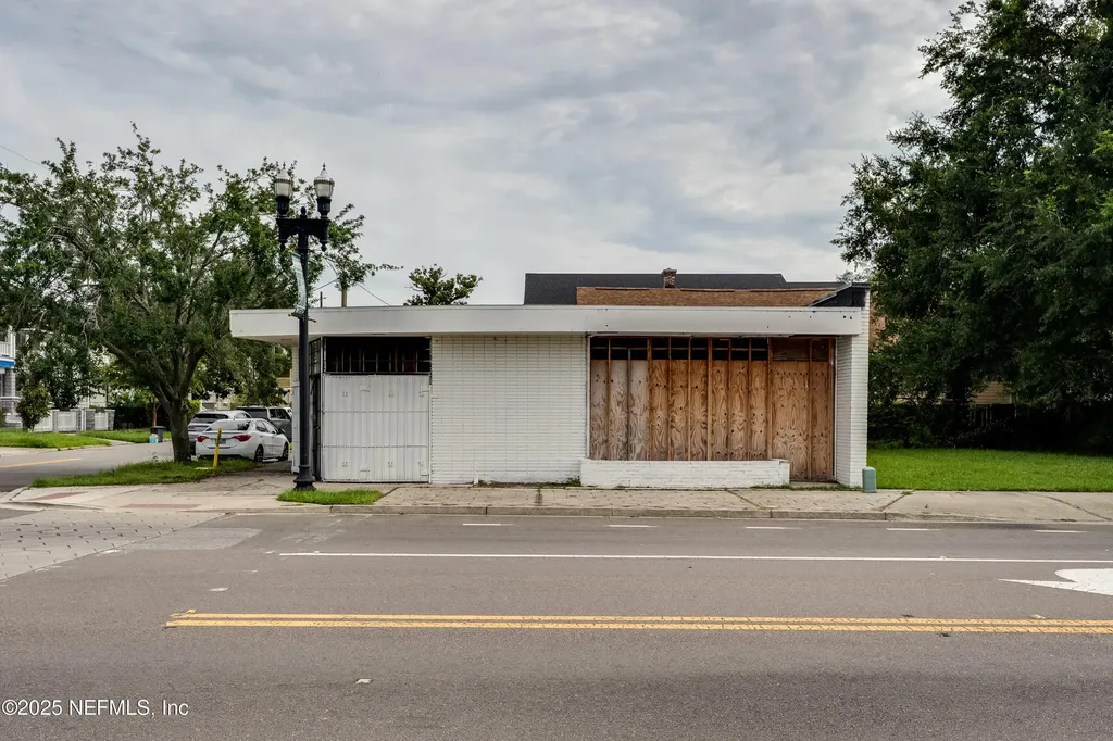 101 E 8th Street Jacksonville FL 32206