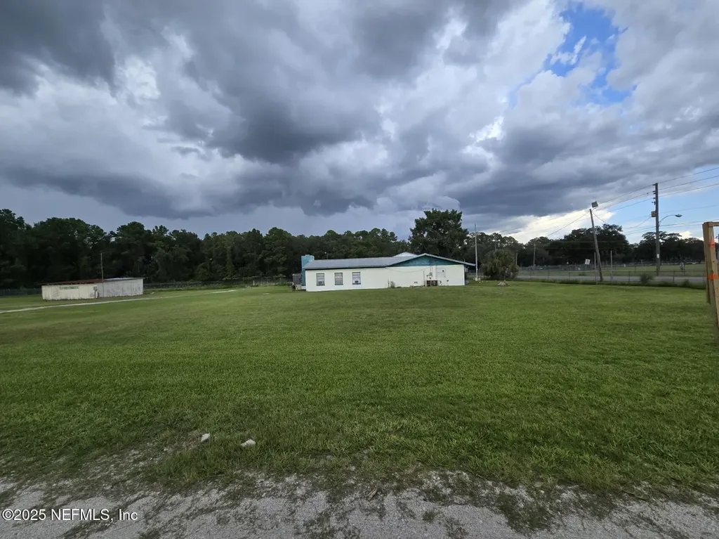 118 Yelvington Road East Palatka FL 32131
