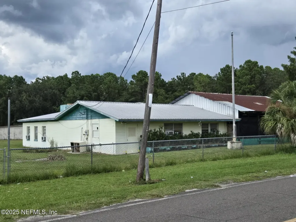 118 Yelvington Road East Palatka FL 32131