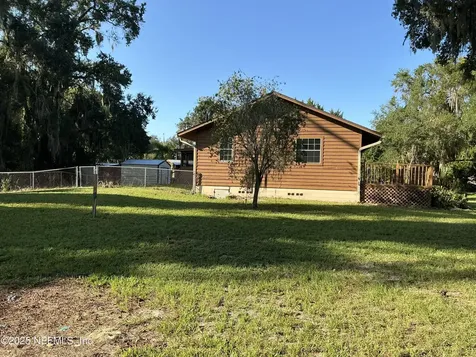 102 River Road Drive Palatka FL 32177