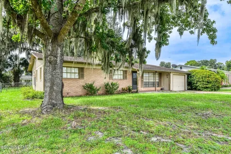 228 River Drive East Palatka FL 32131