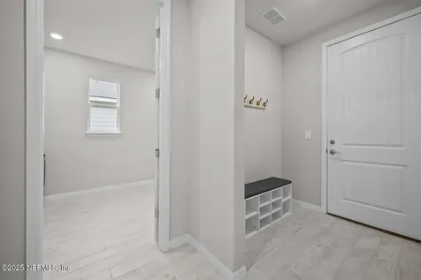 10737 Town View Drive Jacksonville FL 32256