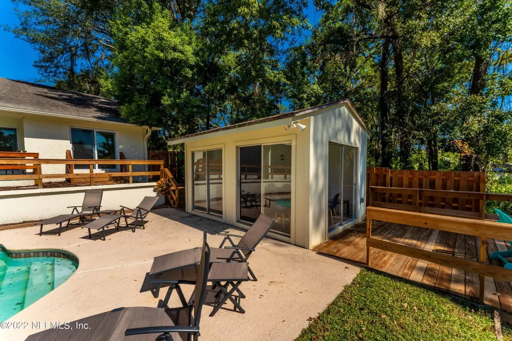 5590 La Moya Avenue Jacksonville FL 32210