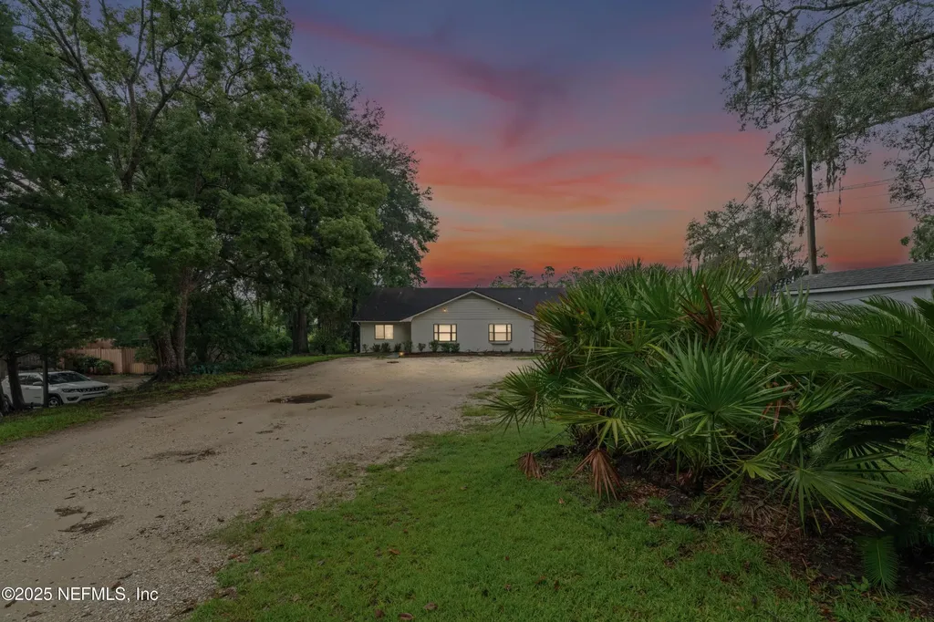 5590 La Moya Avenue Jacksonville FL 32210
