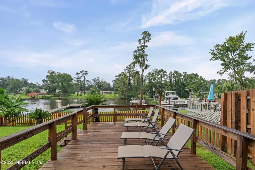 5590 La Moya Avenue Jacksonville FL 32210