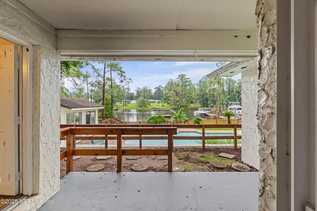 5590 La Moya Avenue Jacksonville FL 32210