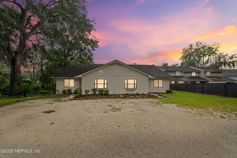 5590 La Moya Avenue Jacksonville FL 32210