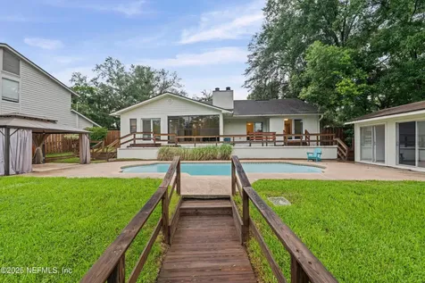5590 La Moya Avenue Jacksonville FL 32210