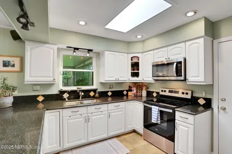 616 Davis Street Neptune Beach FL 32266