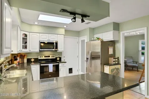 616 Davis Street Neptune Beach FL 32266